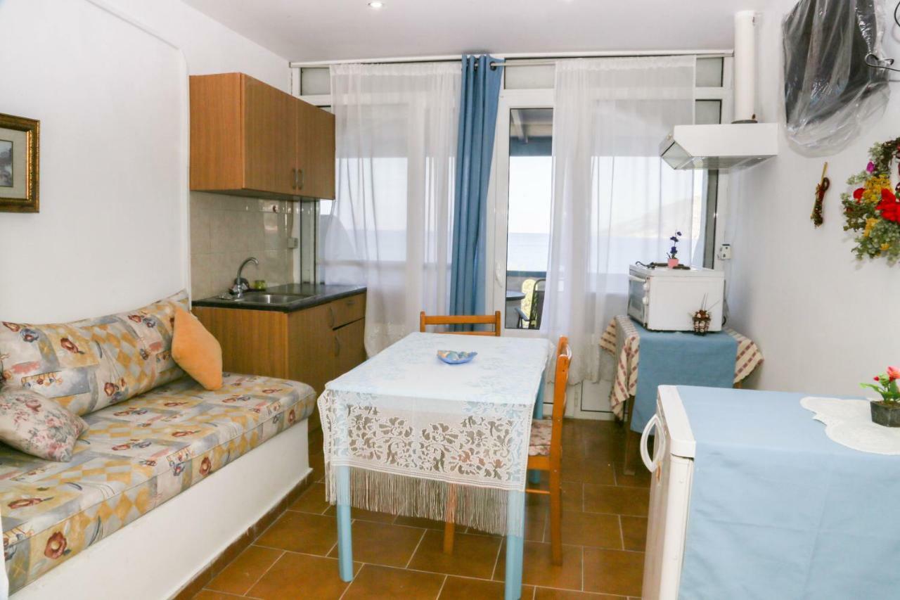 Tony'S Rooms Alinda  Exterior photo